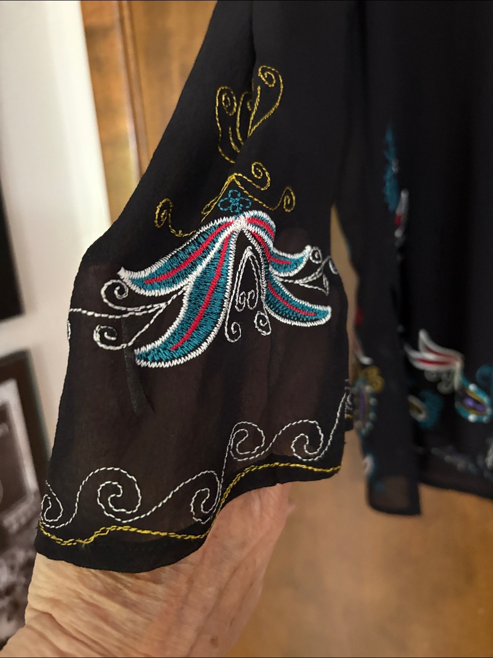 Chico's Black V-Neck Tunic with Multicolor Embroidery Hoodie Sheer Silk M/L - Picture 2 of 3